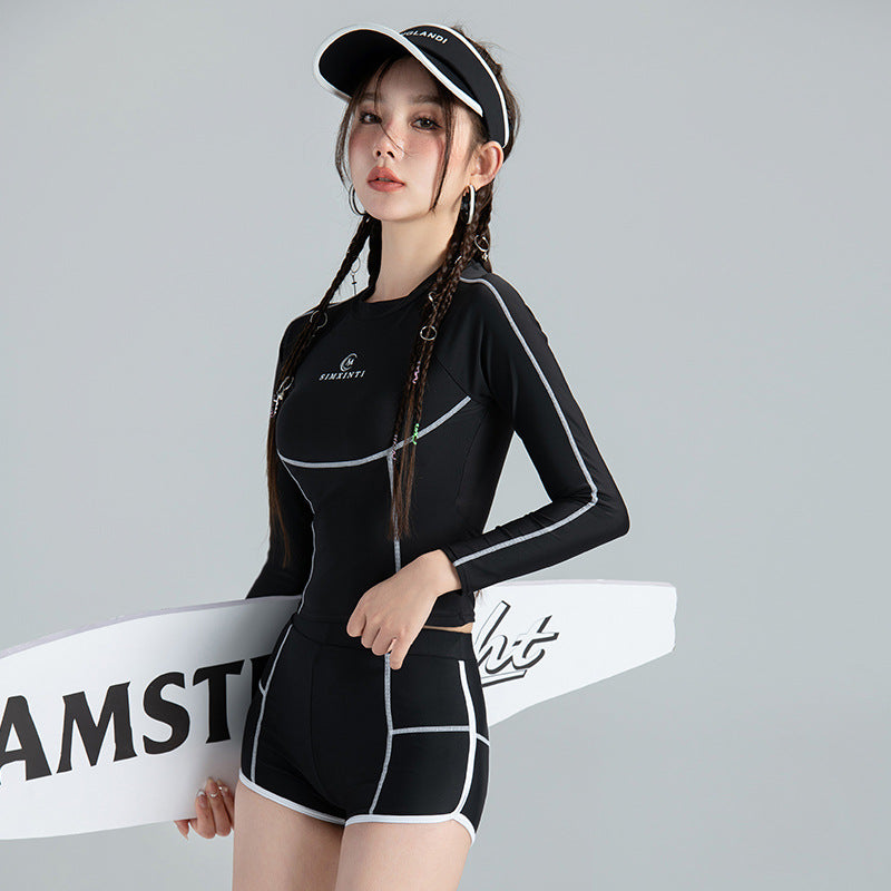 ラッシュガード 水着 スポーティー&スタイリッシュ 広めな肩幅が気になる 体形カバー